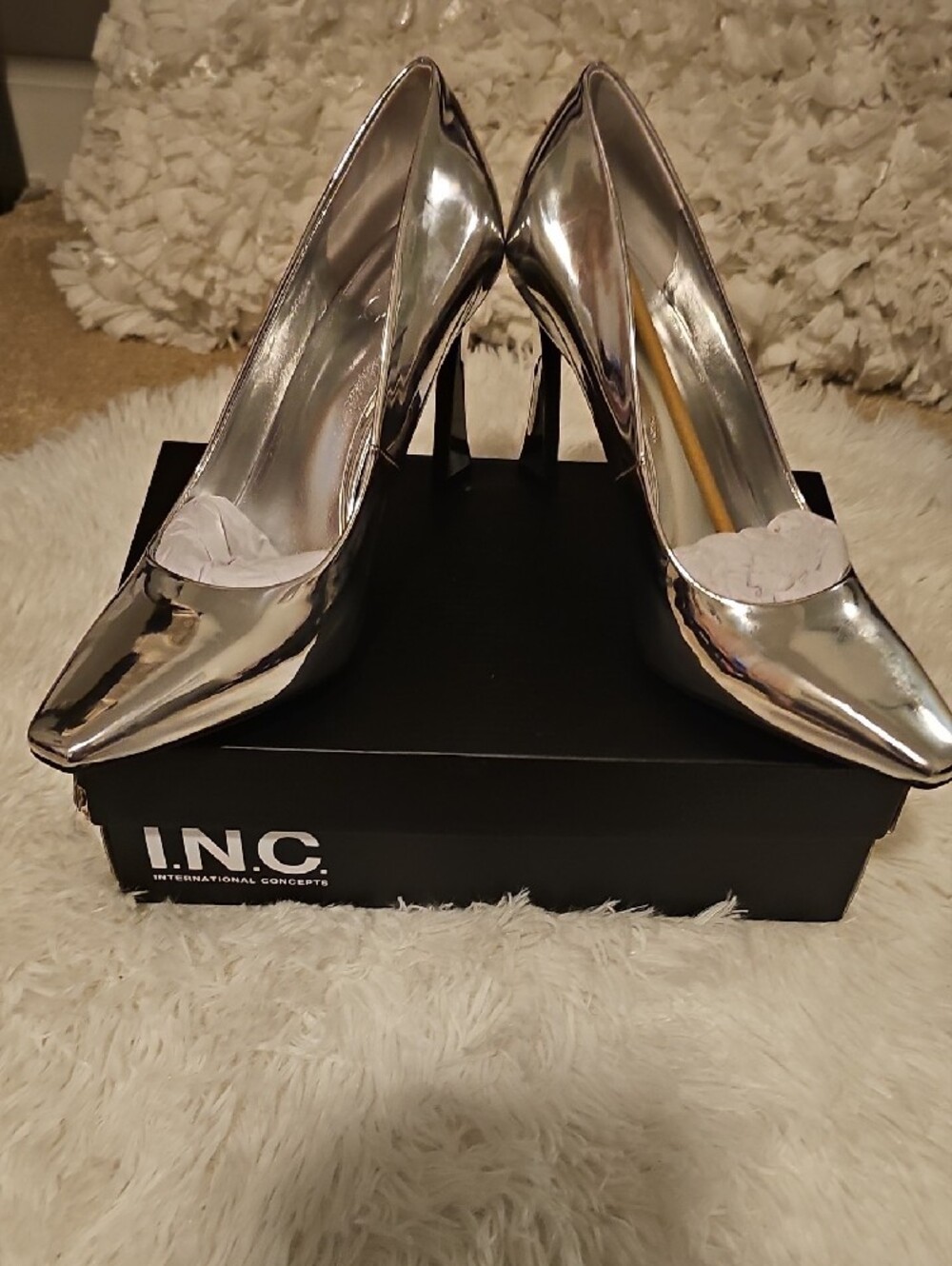 INC International Concepts Metallic Silver Pointed Toe Pumps - Picture 7 of 9